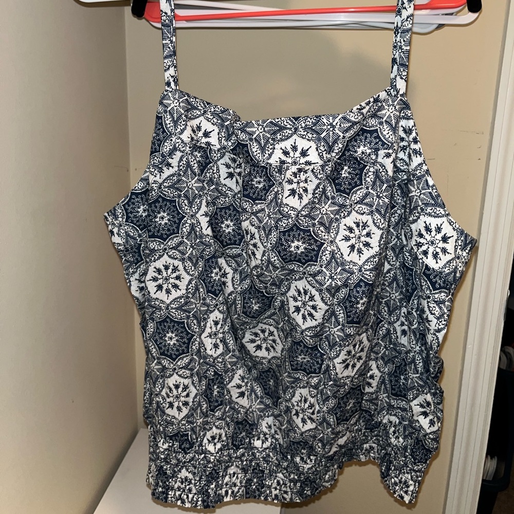 Loft cropped tank top